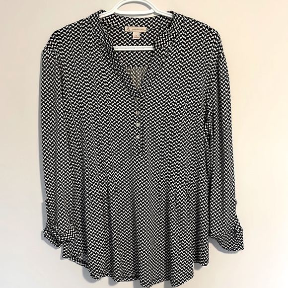 Women’s Blouse - Picture 1 of 5